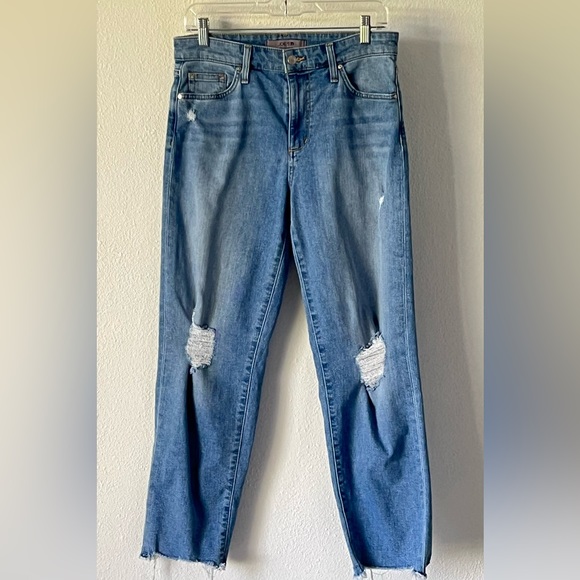 Joe's Jeans High Rise Boyfriend Blue Ripped Torn Relaxed Denim Raw Hem Size 28 - Picture 1 of 11